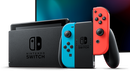 Nintendo Switch avec joycon rouge et bleu néon